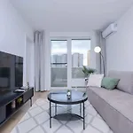 Modern Near & Free Parking & Easy Access *