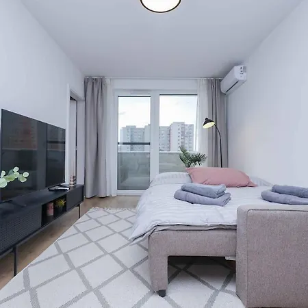 Modern Near & Free Parking & Easy Access 布拉迪斯拉发