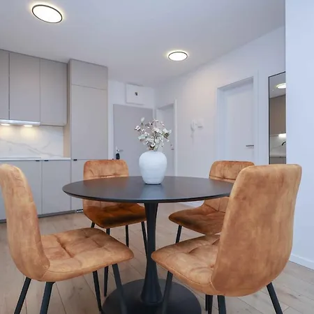 Apartment Modern Near & Free Parking & Easy Access *