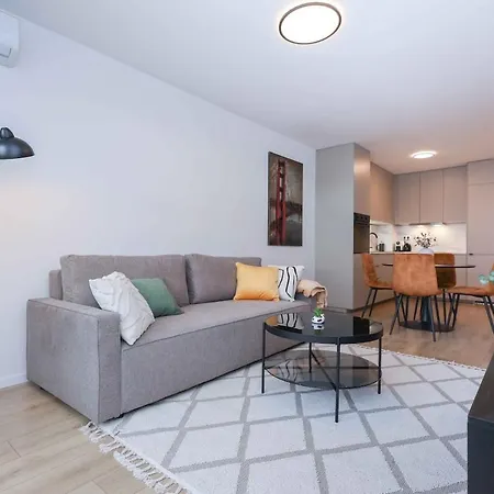 Apartment Modern Near & Free Parking & Easy Access *