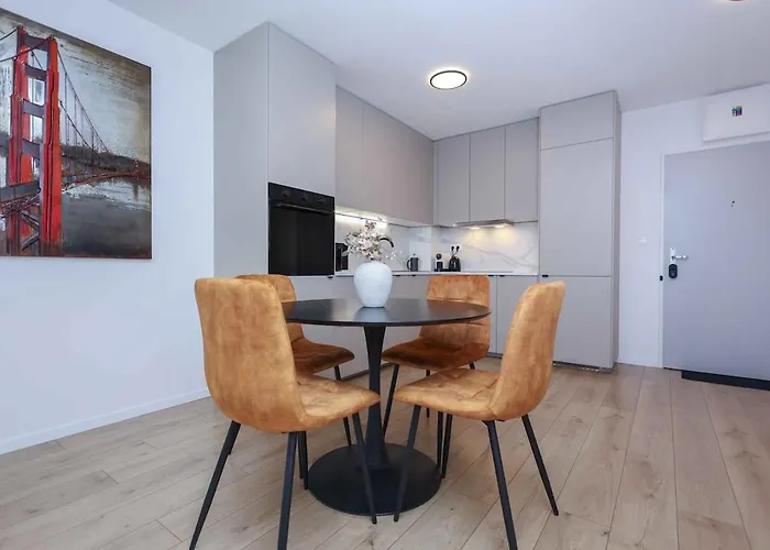 Appartement Modern Near & Free Parking & Easy Access Bratislava