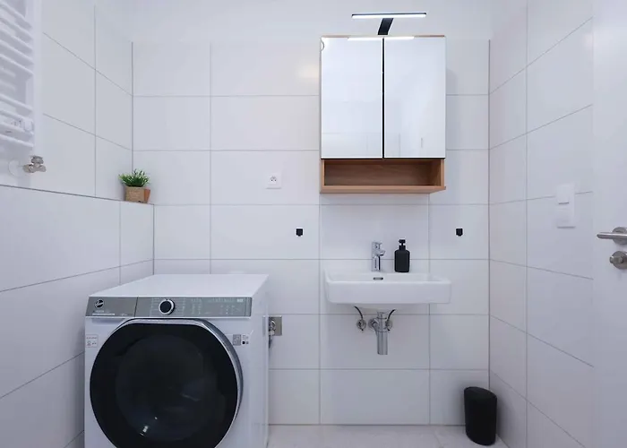 Modern Near & Free Parking & Easy Access Apartmán Bratislava