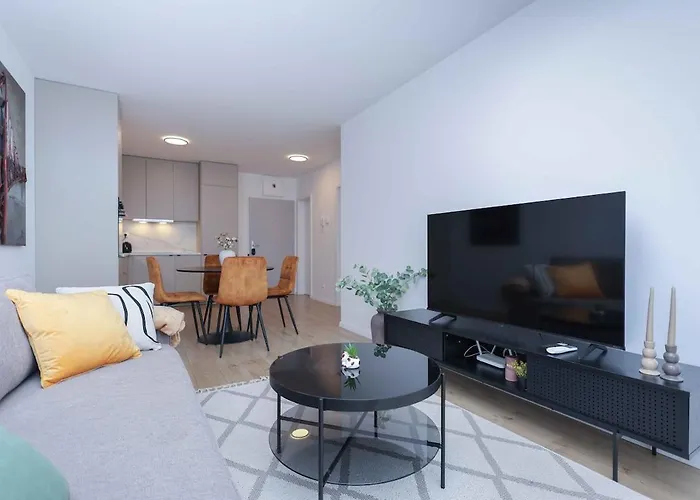 Modern Near & Free Parking & Easy Access * Bratislava