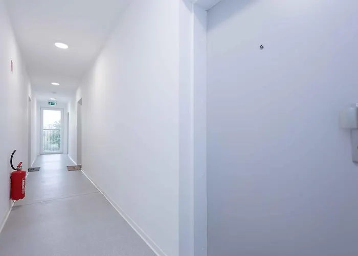 Modern Near & Free Parking & Easy Access