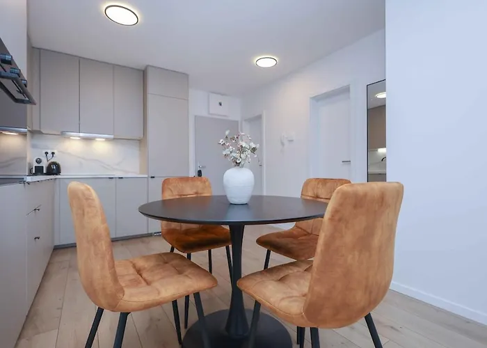 Apartment Modern Near & Free Parking & Easy Access *