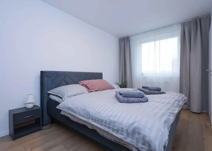 Modern Near & Free Parking & Easy Access